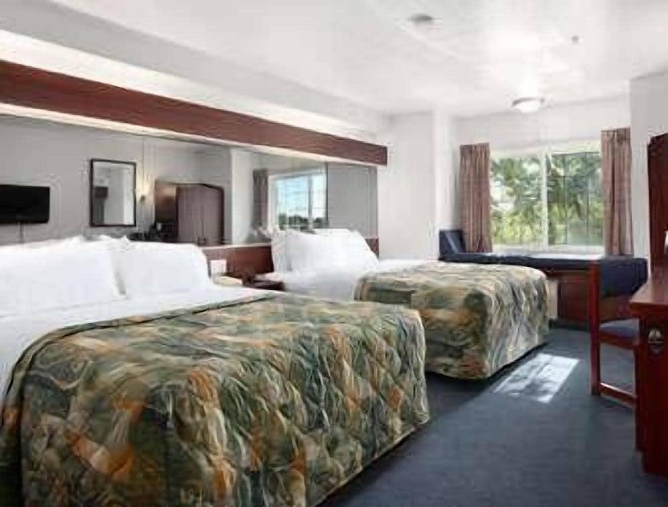 Days Inn & Suites By Wyndham Greeley Ngoại thất bức ảnh