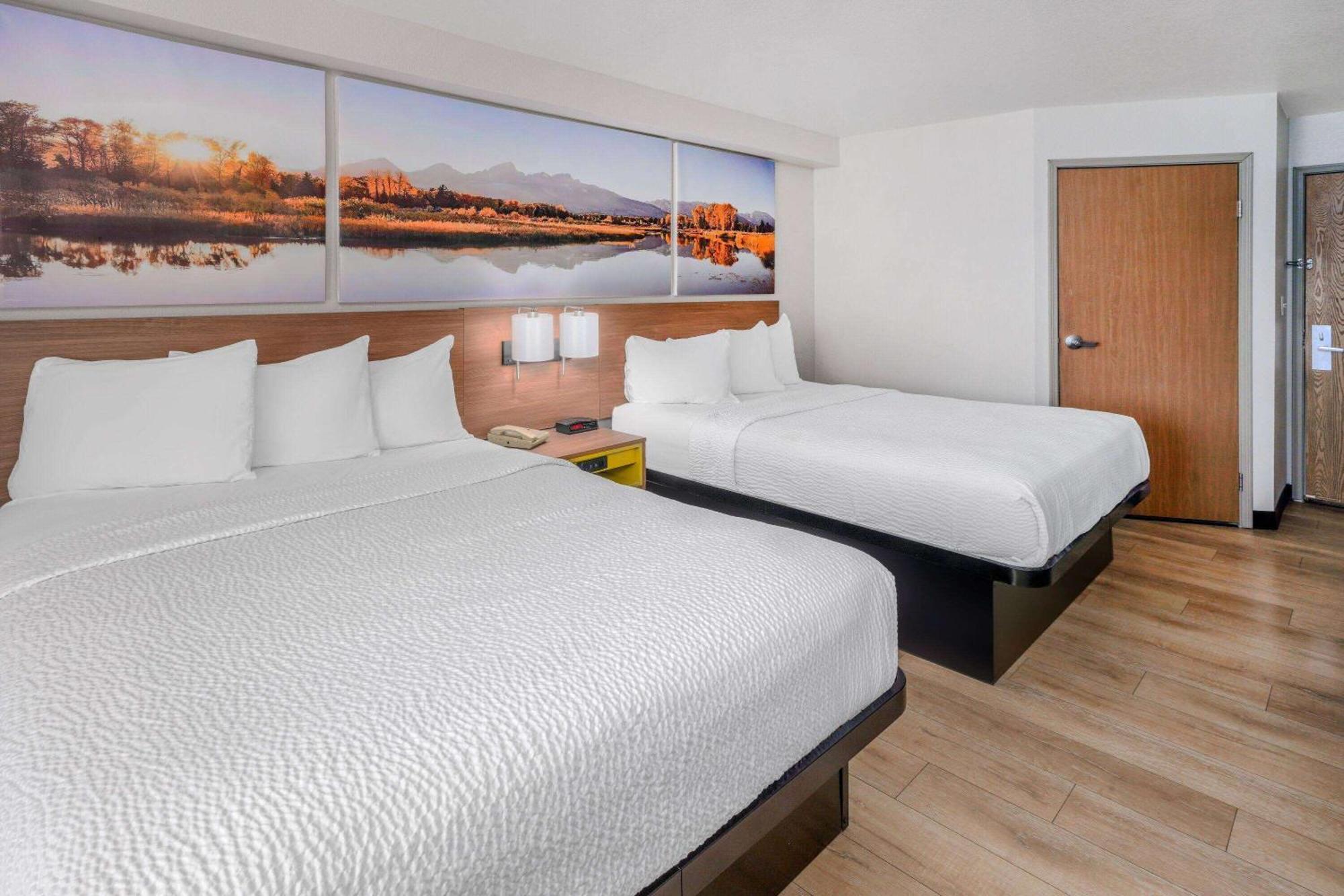 Days Inn & Suites By Wyndham Greeley Ngoại thất bức ảnh